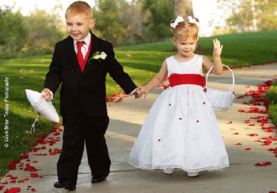 kids at wedding